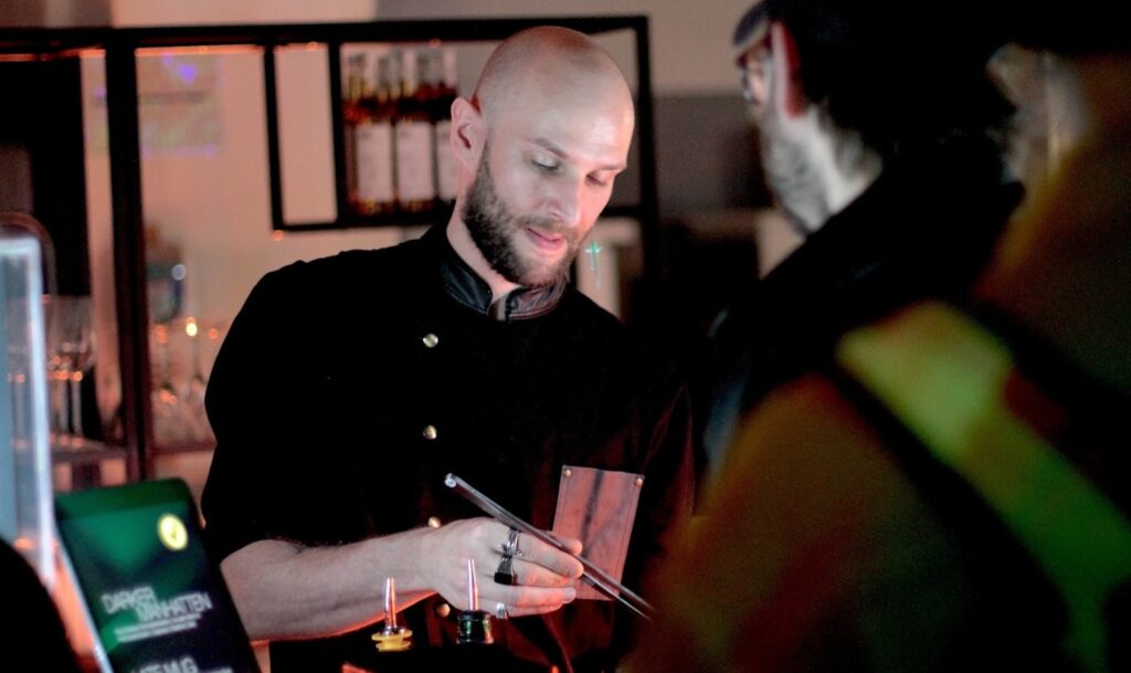 Peter, Barkeeper & Barista